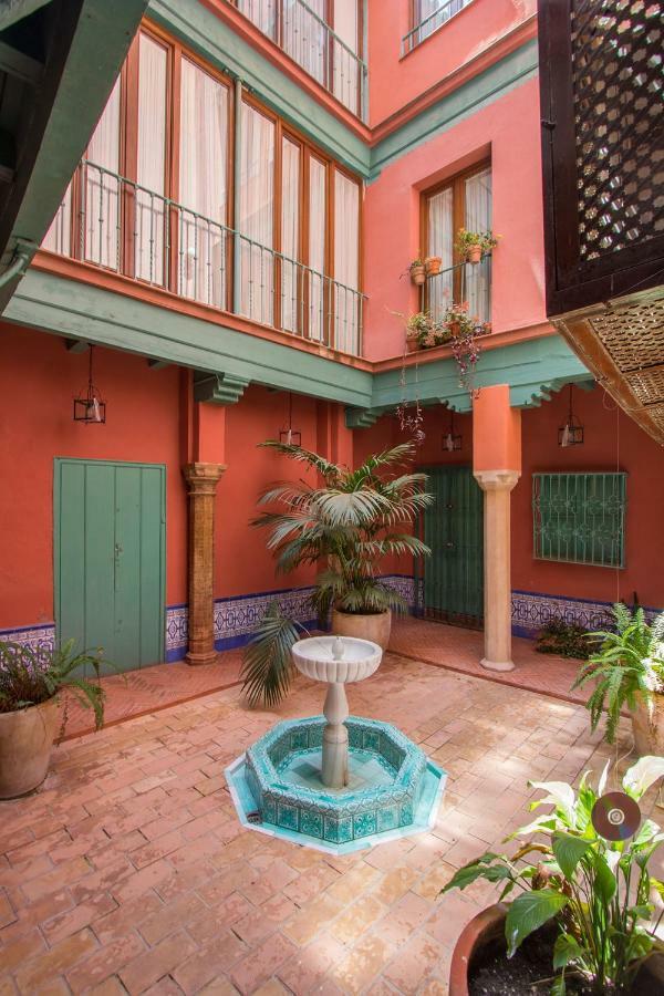 Oriental Apartment Gardens Views 2 Pax Sevilla Bagian luar foto