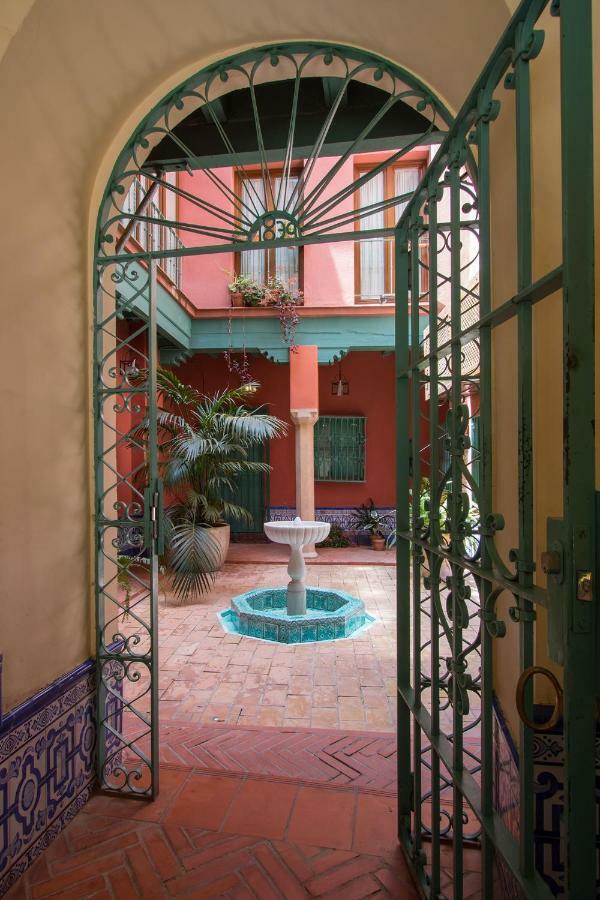 Oriental Apartment Gardens Views 2 Pax Sevilla Bagian luar foto